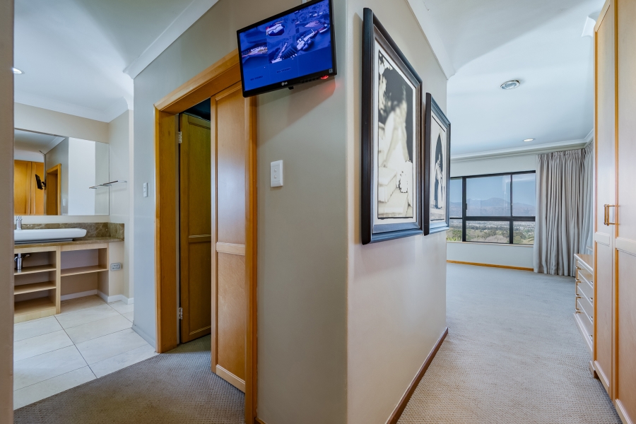 4 Bedroom Property for Sale in La Concorde Western Cape